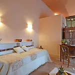 Villa Terra San Raffaele 10&3, Emma *
